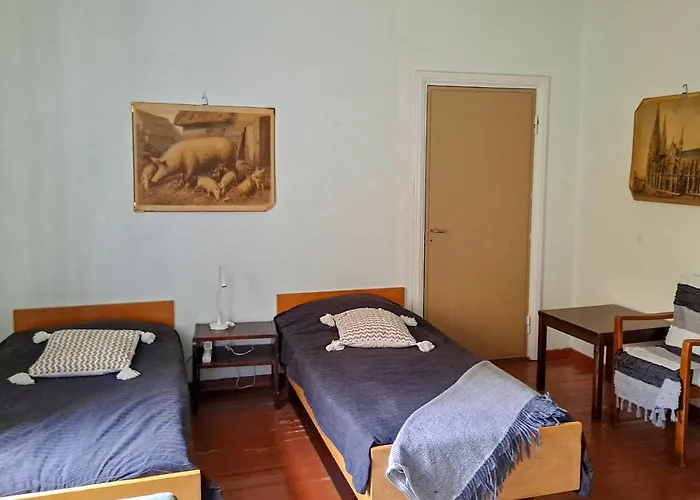 Vanhan Koulun Majatalo-Old School Guest House